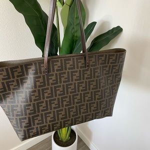 AUTHENTIC FENDI TOTE